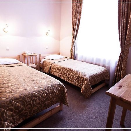 Lebedushka Na Engelsa Hotel Saint Petersburg Room photo